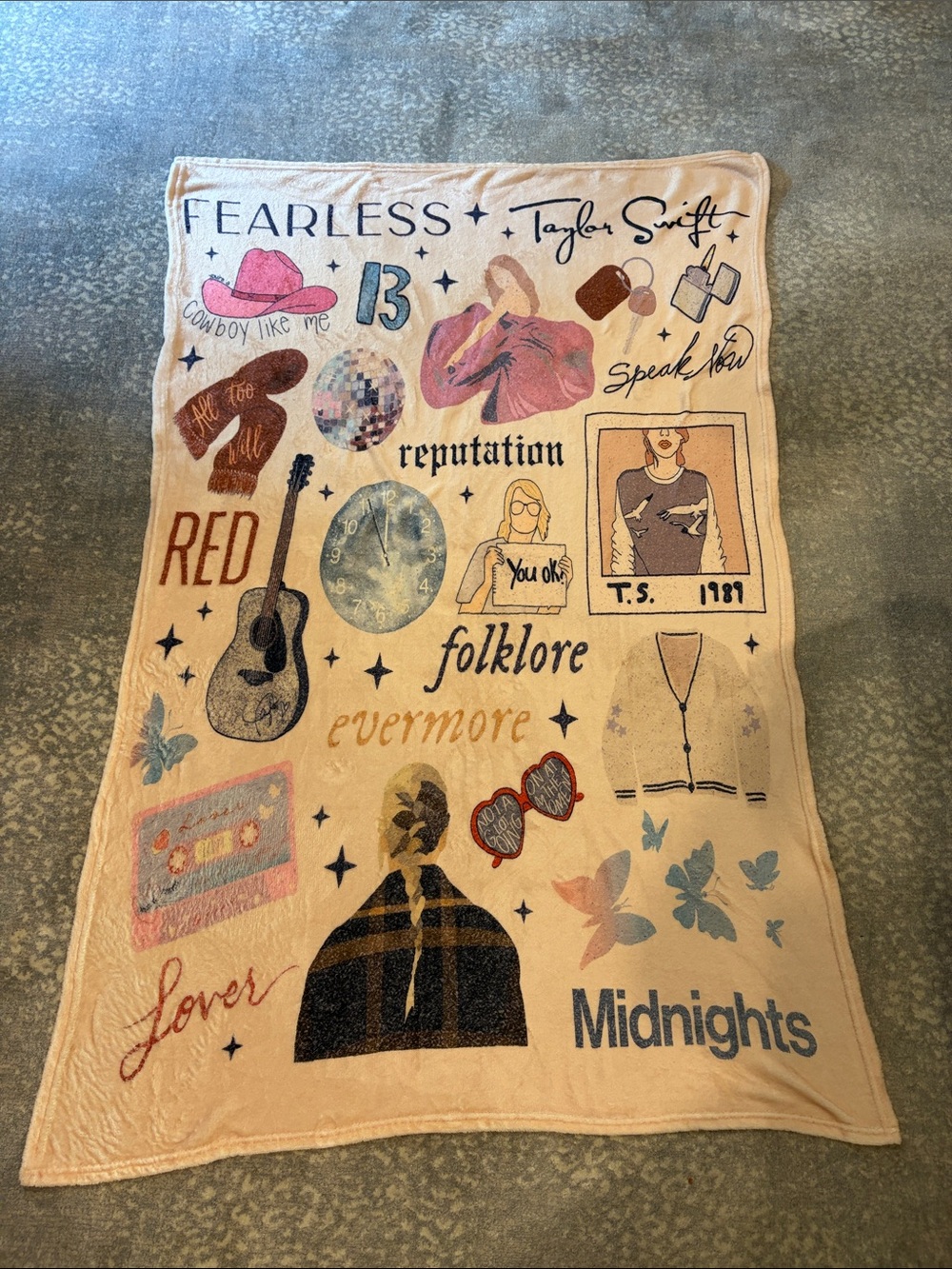 TAYLOR SWIFT BLANKET